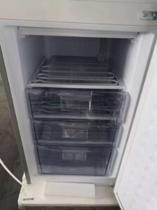 Solazone/Juka BCD-270 12-24V Upright Bottom Freezer Solar Refrigerator